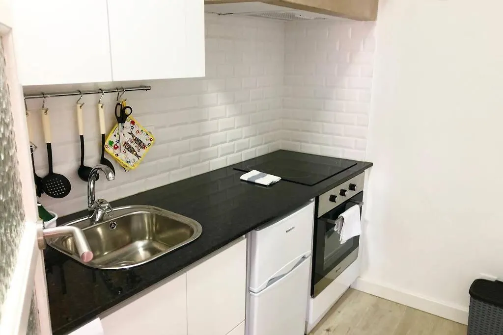 32 2 - Heart Of Lisbon Private Apartment, Bairro Alto Appartamento