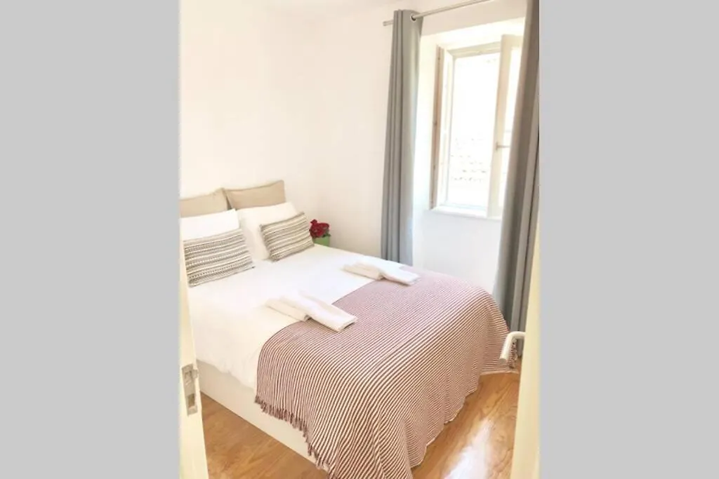 Appartamento 32 2 - Heart Of Lisbon Private Apartment, Bairro Alto