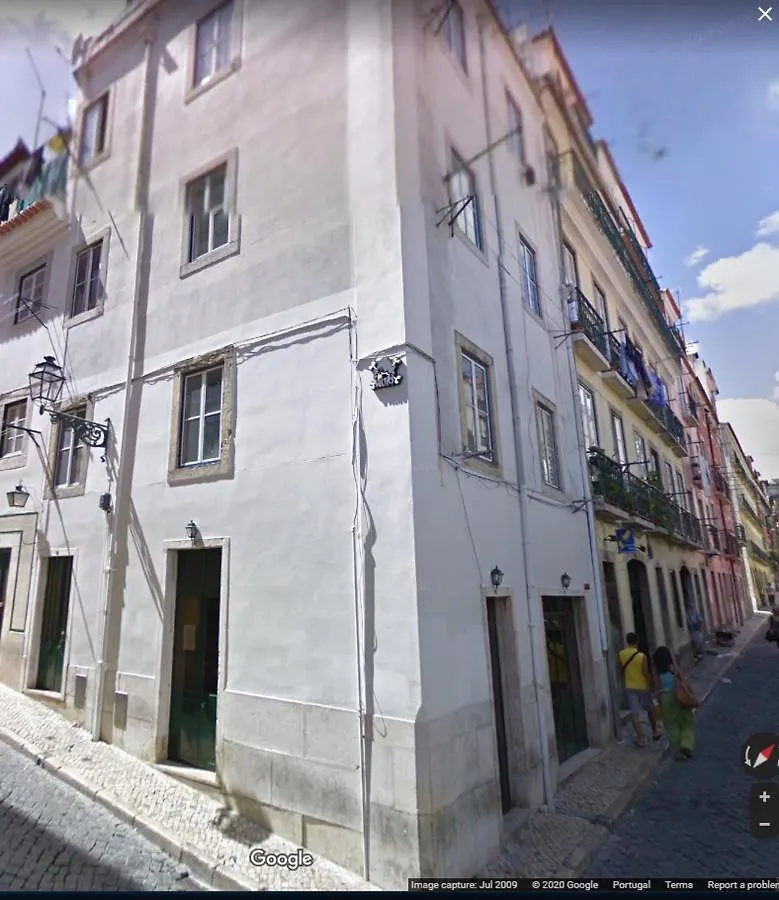 32 2 - Heart Of Lisbon Private Apartment, Bairro Alto