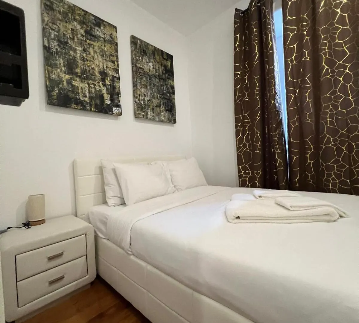 Appartamento 32 2 - Heart Of Lisbon Private Apartment, Bairro Alto Portogallo